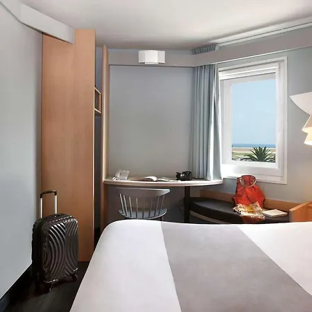 Ibis Aéroport Promenade Des 3* Niza