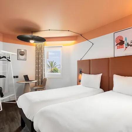 Ibis Aéroport Promenade Des 3* Niza