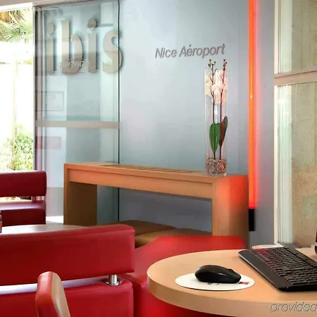 Hotel Ibis Aéroport Promenade Des 3*