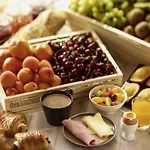 Ibis Aeroport Promenade Des Hotel 3*