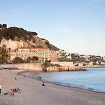 Ibis Aeroport Promenade Des 3*