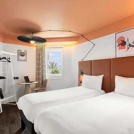 Hotell Ibis Aeroport Promenade Des 3*