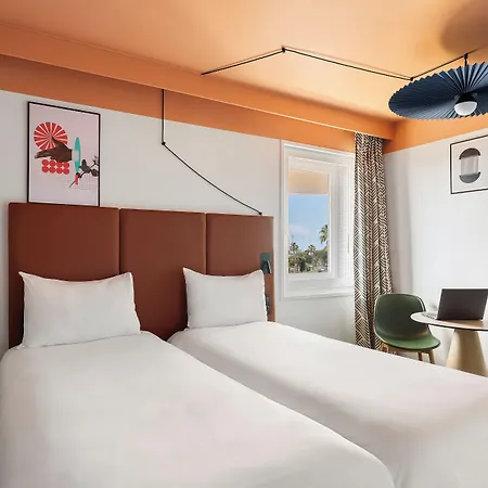Ibis Aeroport Promenade Des Hotell