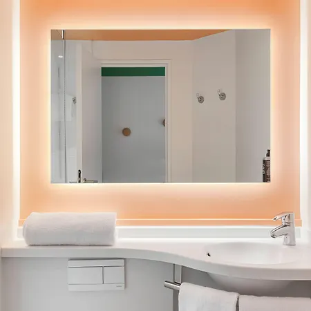 Ibis Aéroport Promenade Des 3* Niza