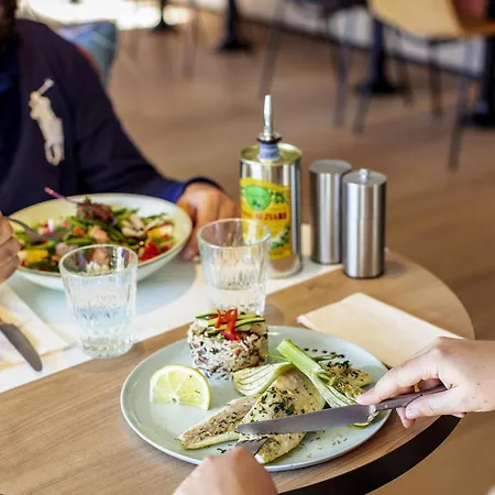 Ibis Aeroport Promenade Des Hotel