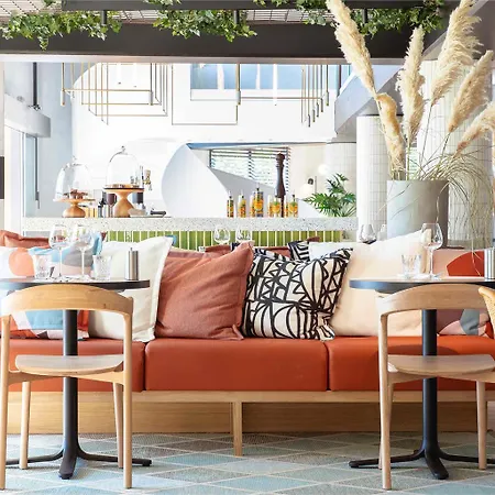 Ibis Aeroport Promenade Des Hotel 3*