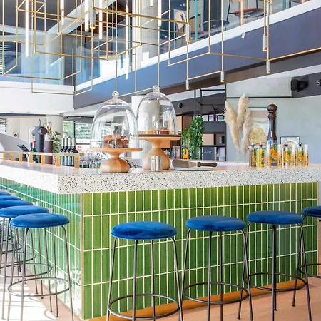 Ibis Aeroport Promenade Des Hotell 3*