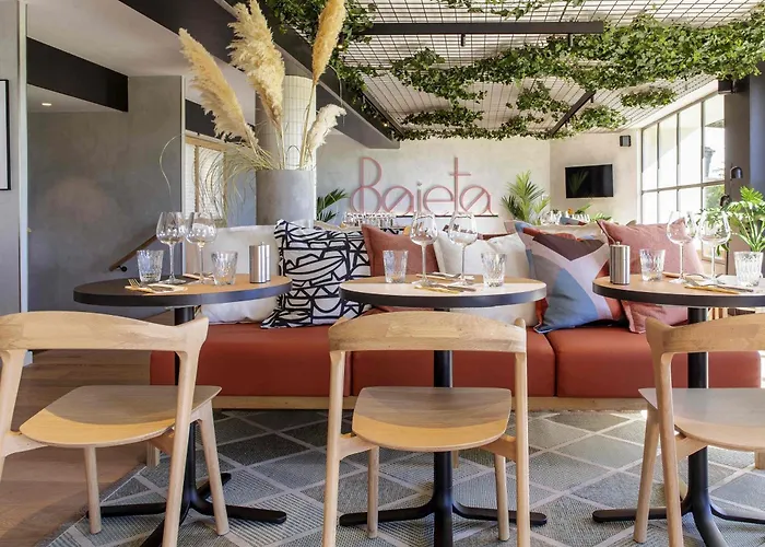 Ibis Aeroport Promenade Des Hotel 3*