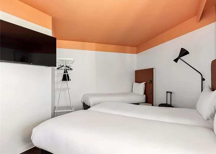 Hotel Ibis Aeroport Promenade Des 3*