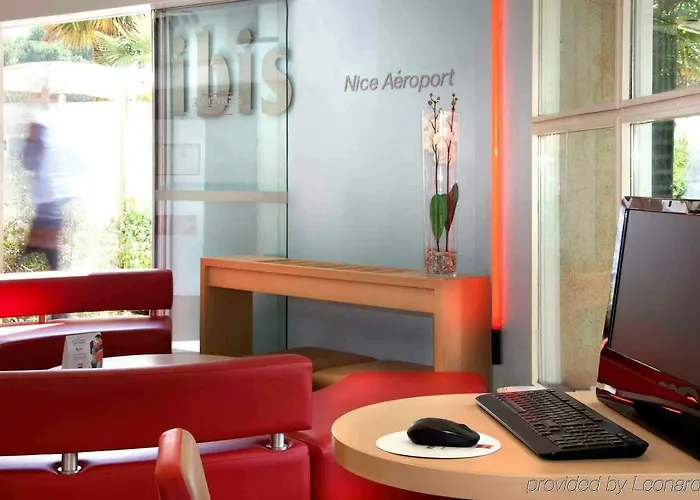 Отель Ibis Aeroport Promenade Des 3*