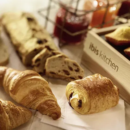 Ibis Aeroport Promenade Des ホテル