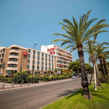 Ibis Aeroport Promenade Des Hotel