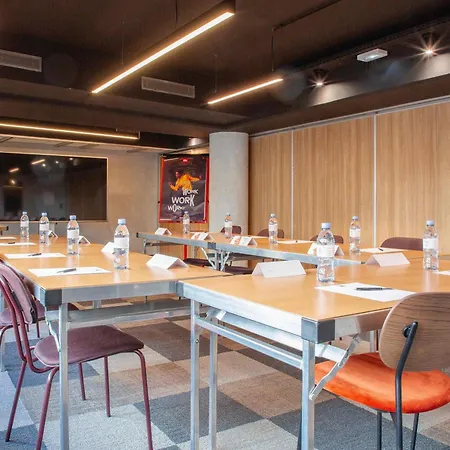 Hotel Ibis Aeroport Promenade Des 3*