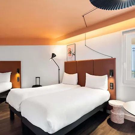 Ibis Aeroport Promenade Des 3*